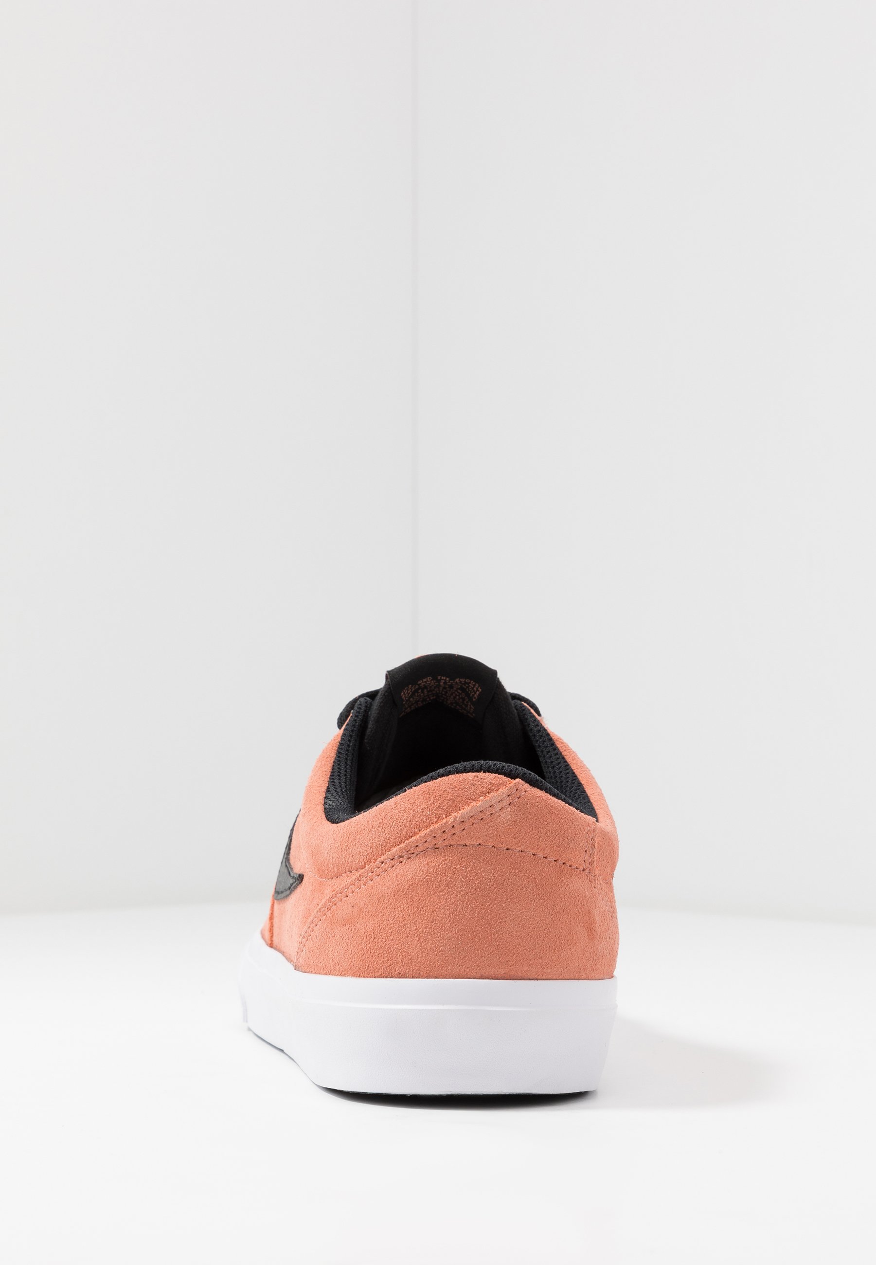 Nike SB CHARGE UNISEX - Zapatillas - terra blush/black/marrón - Zalando.es