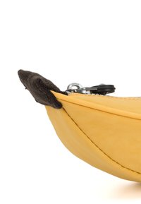 Kipling BANANA BTS - Pennfodral -  yellow