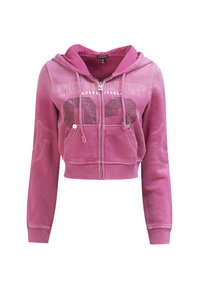 Haut en molleton crop rose avec fermeture éclair à l'avant, capuche à cordon, impression graphique et coutures contrastées. Dispose de deux poches avant et d'une texture douce.