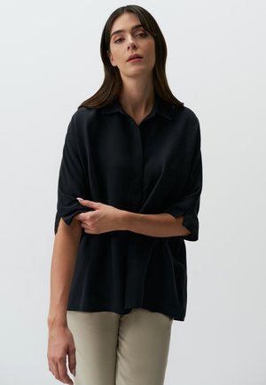 LOOSE FIT THREE QUARTER SLEEVED SLIT - Camicia - black