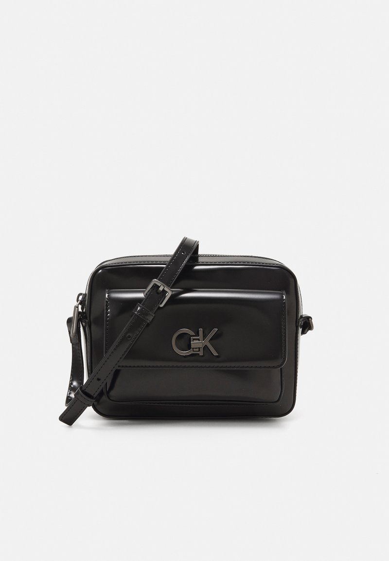 Calvin Klein RE-LOCK CAMERA BAG - Bandolera - black