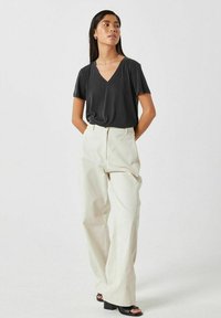 Minimum RYNIH  - T-shirt basic - black