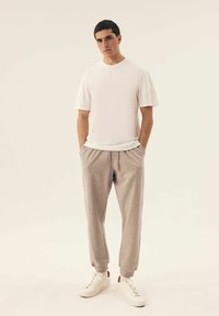 Henderson MITE biały