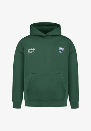 Ciemnozielona bluza z kapturem z przednią kieszenią, napis "smildox EST. SINCE 2013" na lewej piersi oraz dwa małe logo na prawej piersi.