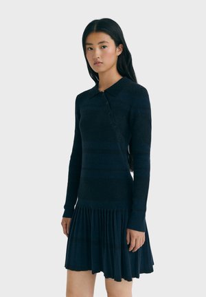 TASHI - Strickkleid - navy blue