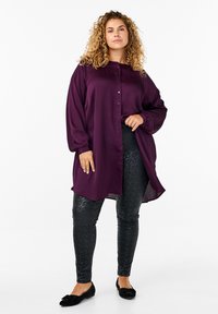 Zizzi Tajice-hlače - black aop lace