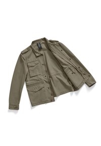 Giacca verde oliva realizzata in misto cotone, con chiusura a bottoni, spalline sulle spalle e diverse tasche frontali. Texture liscia.