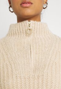 b.young Strickpullover - beige