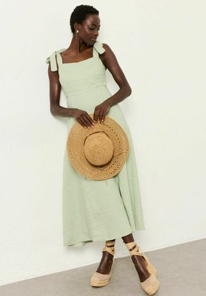 REGULAR FIT - DELPHINE MIDI - Day dress - green