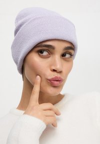 Terranova A UNITA CON  fioletowy