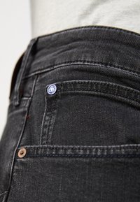 Scotch & Soda CORE THE ZEE  - Blugi drepți - city black