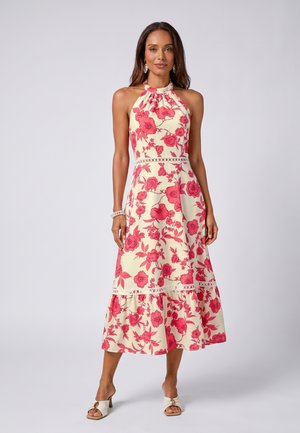 Cupshe, FLORAL HALTER MAXI DRESS WITH RUFFLED HEM - Denné šaty - beige   pink