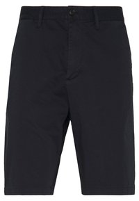 Svarta bomullsshorts med rak skärning, knappstängning, bälteshällor och sidofickor. Slät textur och neutral design.