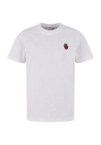 T-shirt en coton blanc avec des manches courtes et un petit motif brodé de fraise sur la poitrine gauche. Col rond et coupe décontractée.