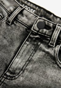 Next FIVE POCKET - Vaqueros boyfriend - light grey
