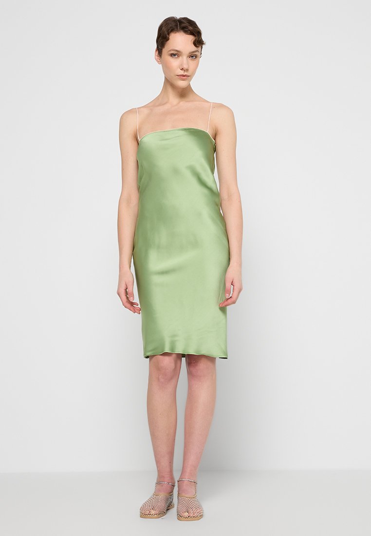 N°21 Cocktailjurk groen