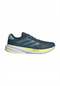Herren Laufschuhe mit einem dunkelblauen Netz-Obermaterial, hellblauen Akzenten, drei seitlichen Streifen und einer weißen sowie neongelben Sohle.