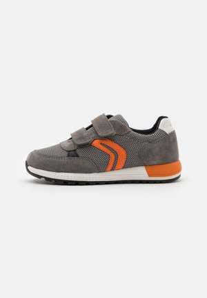 ALBEN BOY - Tenisky - grey/orange