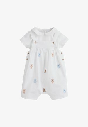 Hvid babyheldragt med korte ærmer, Peter Pan-krave, træknapper og små broderede bamser i blå, beige og brun.