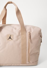 Jordan JAM CORDURA FRANCHISE DUFFLE - Sportska torba - legend brown