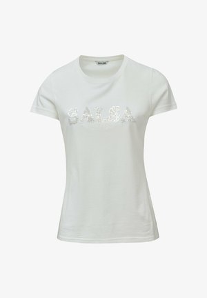 Camiseta de algodón blanca con mangas cortas, que presenta un logo en lentejuelas "SALSA JEANS" en plata en el pecho. Diseño clásico de cuello redondo.