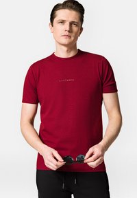 Niewybrane, burgundy