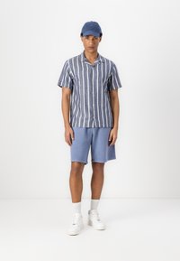 Tommy Hilfiger BLEND STRIPED SHIRT - Shirt - preppy navy