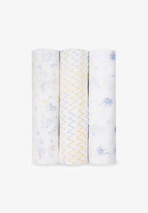 Drie rollen mousseline stof in het wit, met dierenprints en een gele zigzagpatroon. Getextureerd met een lichte, ademende kwaliteit.