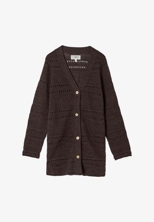 Sötétbarna kötött kardigán hosszú ujjal, V-nyakkivágással, négy gombbal az elején, mintás, nyitott kötésű csíkokkal.