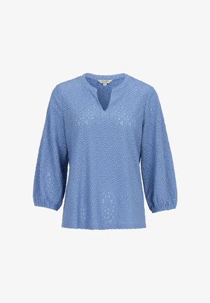 Blaue Bluse aus Lochspitze mit dreiviertellangen Puffärmeln und kleinem V-förmigem Ausschnitt, verziert mit einem floralen Cutout-Muster.