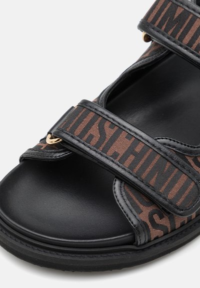 MOSCHINO DONNA - Sandales - marrone/nero