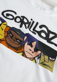 Unausgewählt, white gorillaz