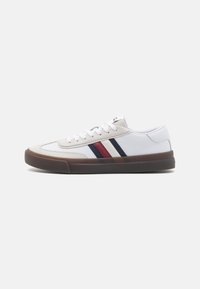Tommy Hilfiger CUPSET TERRACE - Zapatillas - white