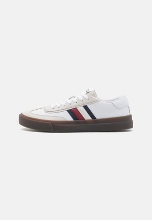Tommy Hilfiger CUPSET TERRACE - Zapatillas - white