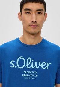 s.Oliver KURZARM - T-shirt print - royalblau