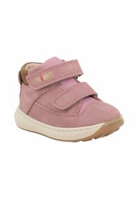 Scarpa per toddler rosa con due cinturini in Velcro, suola beige e marchio "Primigi" sul cinturino superiore, progettata per una facile chiusura e comfort.