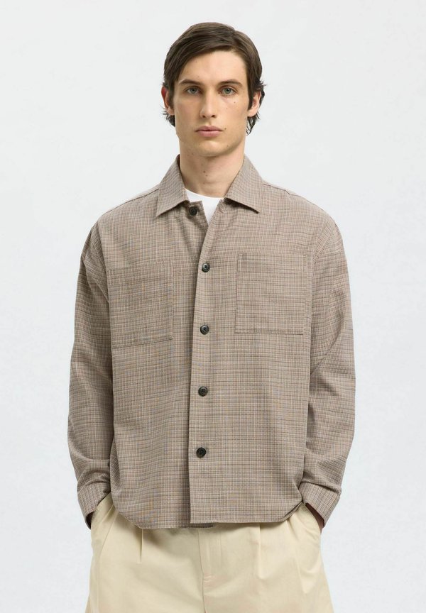 RELAXED FIT - Leichte Jacke - sand