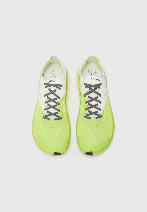 VANISH CARBON 2 - Road running shoes3