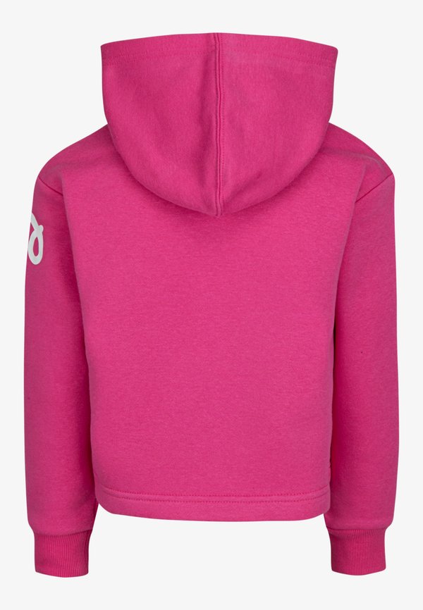 CHUCK PATCH CROPPED - Hoodie2