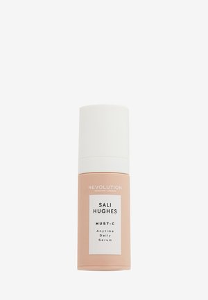 REVOLUTION X SALI HUGHES MUST-C ANYTIME DAILY SERUM - Serum - -