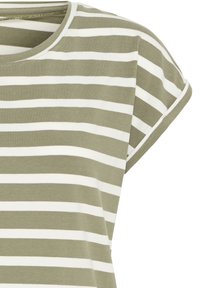 Krátké tričko s krátkými rukávy v olivově zelené a bílé barvě s kulatým výstřihem a jemnou texturou látky. Důraz na horizontální proužkový vzor.