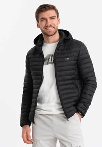 Ombre Välikausitakki - black