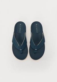 Thumbnail Image 4