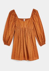 Klänning med volangärmar i rostorange, med fyrkantig halsringning, broderade blommönster och rynkad midja. Tillverkad av bomull.