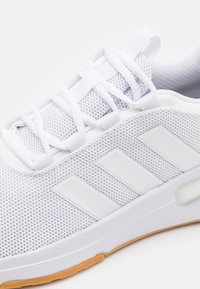 adidas Sportswear RACER TR23 - Sapatilhas - cloud white