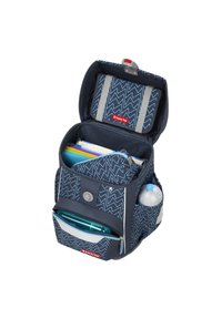 Zaino blu navy con motivo a zigzag, numerosi scomparti, dettagli argentati e una tasca laterale per una bottiglia d'acqua. Tessuto testurizzato.