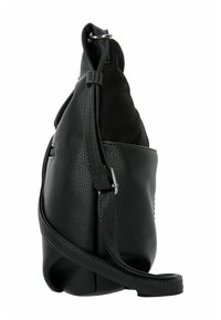 Borsa a spalla in pelle nera con finitura testurizzata, dotata di un morbido sopra in suede, tracolla regolabile e dettagli in metallo argentato.