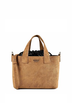 Hellbraune Wildleder-Handtasche mit zwei kurzen Henkeln und einem abnehmbaren Schulterriemen, ausgestattet mit einem schwarzen Kordelbeutel im Inneren.