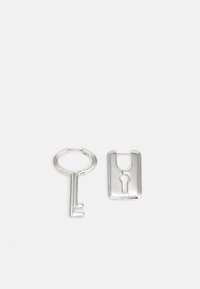 INÈS MÉLIA KEY AND KEYHOLE BOOKMARK EARRINGS - Earrings - silver-coloured