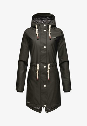 Manteau de pluie noir étanche avec capuche, cordons de serrage à bascule, boutons-pression à l'avant et doublure intérieure à motifs. Présente une taille cintrée et des manches longues.